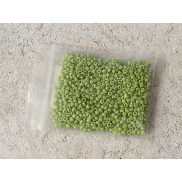 Seed Beads, Glass, 2mm, opaque lime green, 10g bag