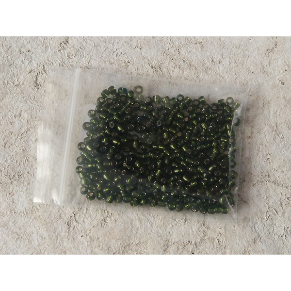 Seed Beads, Glass, 3mm, silver lined, forest green, 10g bag