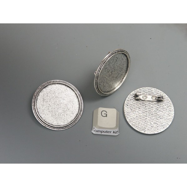 30mm round bezel setting, with Brooch pin, vintage style, ant. silver