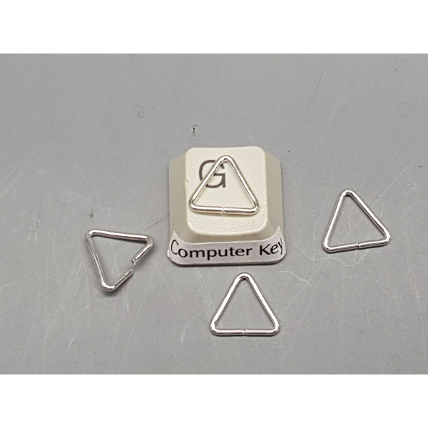 Jump rings, triangle, 11mm, silver plate, per bag of 50