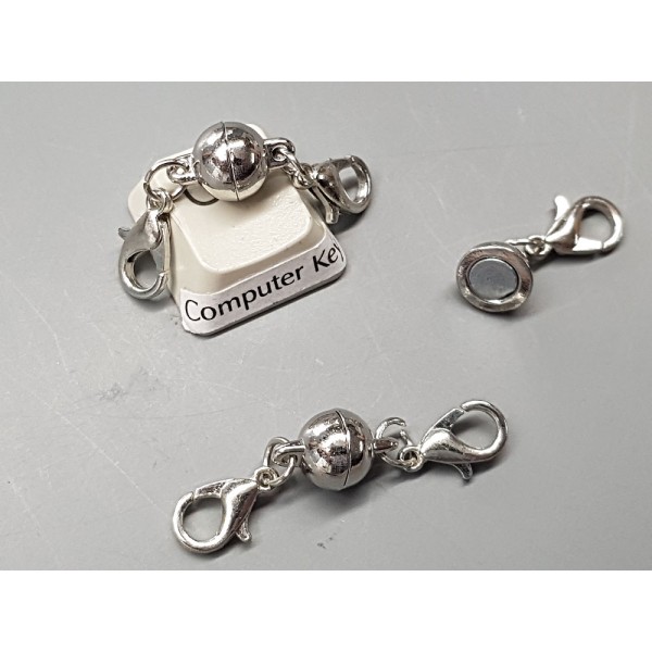 Magnetic 8mm ball clasp with 2 parrot clasps, joiner, nickel colour