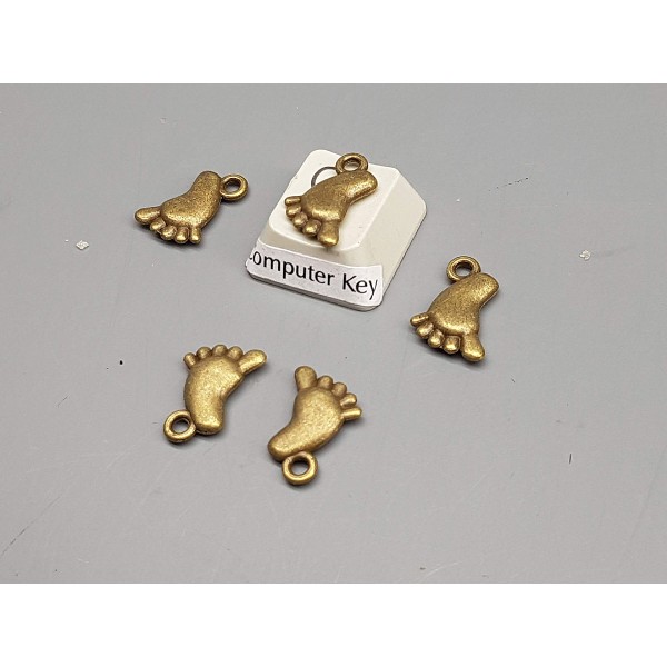 Charm, foot, ant bronze plate, same both sides, 14mm