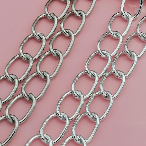 Chain by the metre, Aluminium, Oval Curb 10x15mm link, Chrome colour