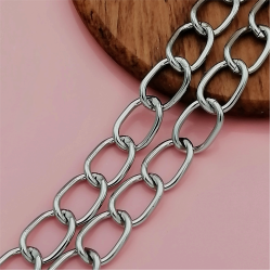 Chain by the metre, Aluminium, Oval Curb 10x15mm link, Chrome colour