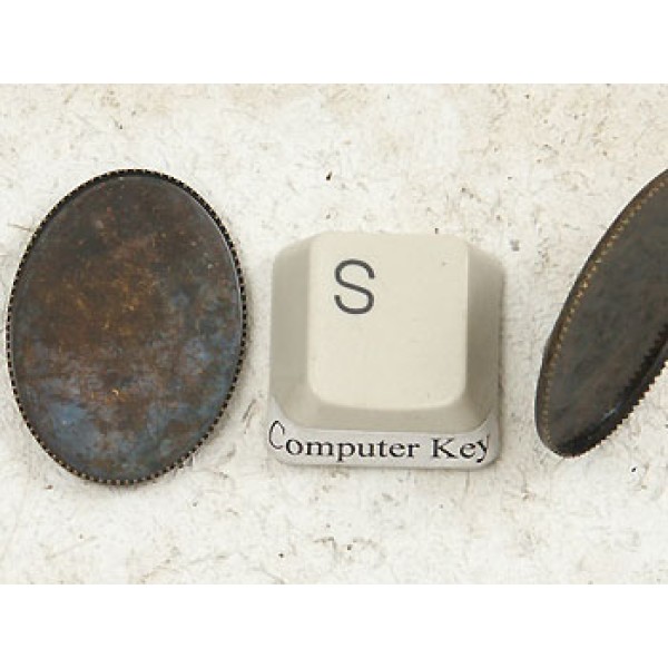 SECONDS: BULK PACK 50, 25x18mm Bezel setting, oval tray, antiqued brass