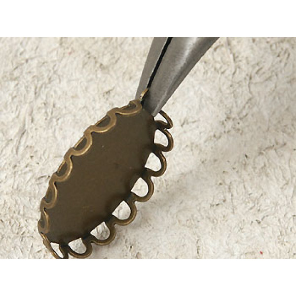 SECONDS 18x13mm Filigree edge bezel setting, ant. bronze