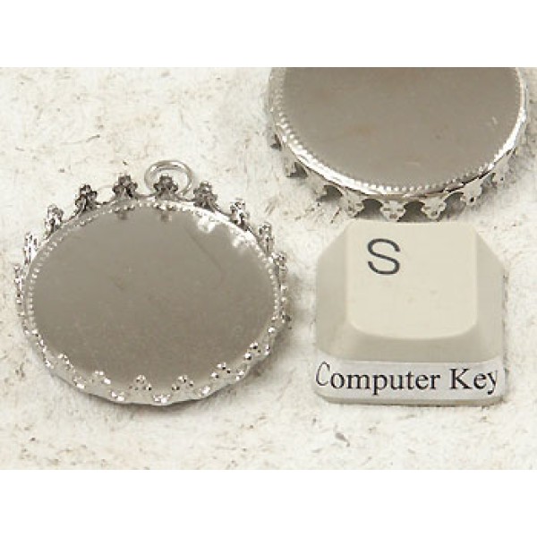 25mm round bezel setting, Crown edge, platinum colour