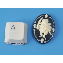 25x18mm Black with Ivory Pegleg Pirate portrait cameo