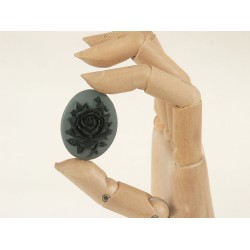 40x30mm Grey with Black Rose portrait cameo