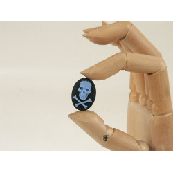 25x18mm Black with Purple Skull and Crossbones cameo