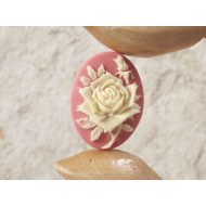 25x18mm Hot Pink with Ivory Rose cameo