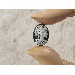 18x13mm Black with White Lolita skeleton cameo