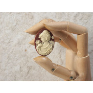 40x30mm dark-Brown with Ivory Maiden with Bird portrait cameo