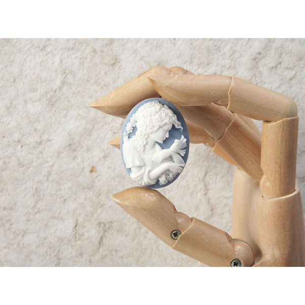 40x30mm Blue with White Maiden with Bird portrait cameo