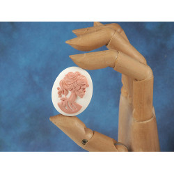 40x30mm White with Pink Lolita skeleton cameo