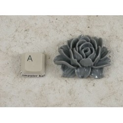 34x45mm Big frilly Flower, cabochon, grey