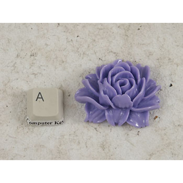 34x45mm Big frilly Flower, cabochon, purple