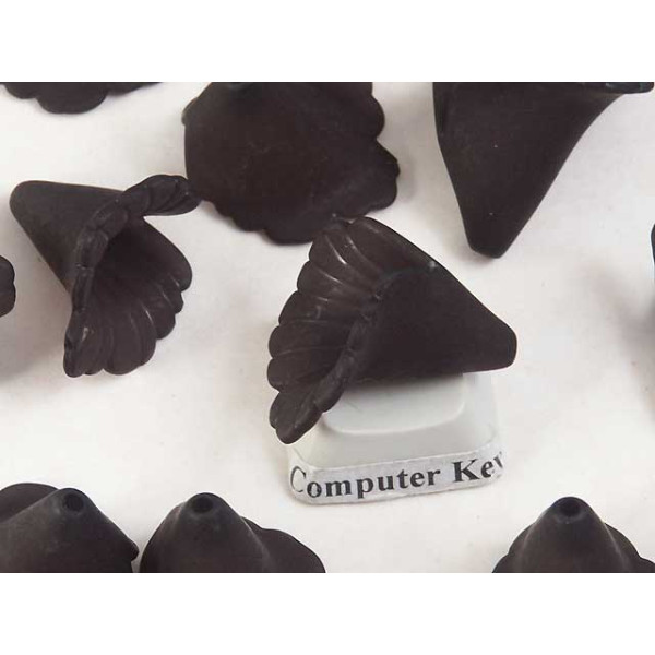 Calla Lily bead, frosted acrylic, black, 18mm, bag 20 grams