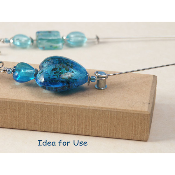 Jig for bending Kilt style Pins, each