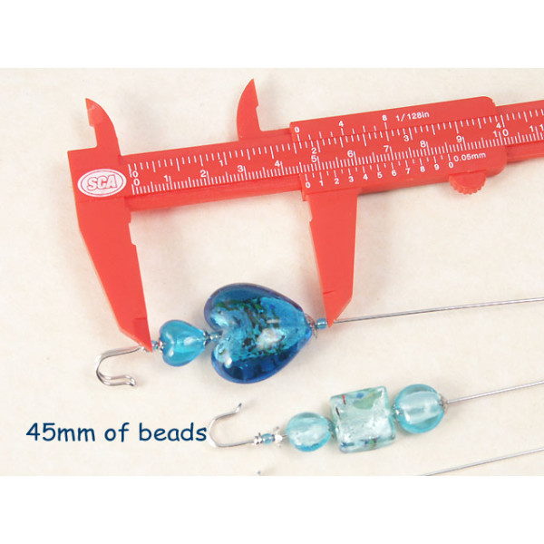 Jig for bending Kilt style Pins, each