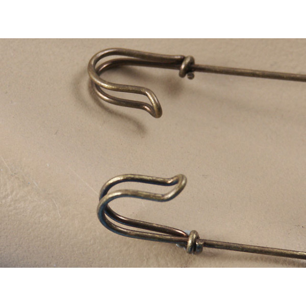 Long Pin, 15cm long, kilt head end, brooch, hat pin, antiqued brass