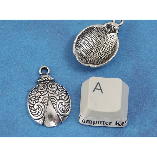 Charm / Pendant, Ladybug, Lady Bird, antiqued silver
