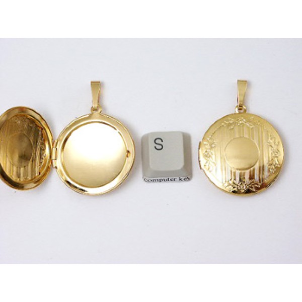 Locket, large round, gold plated, opens
