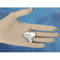 Curly Mod Heart pendant, 23x32mm, silver plate