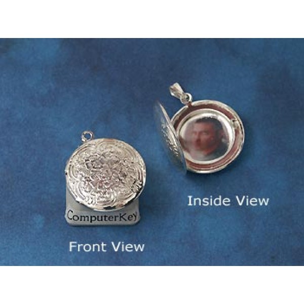 SECONDS Round Locket, 20mm, silver plated, opens
