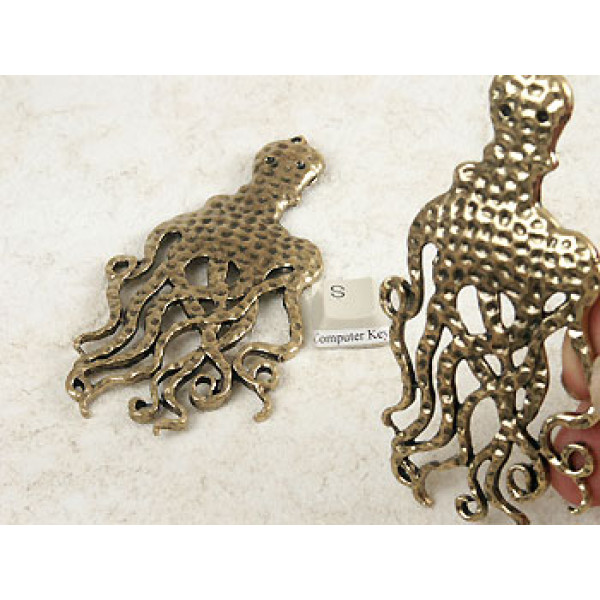 Ginormous Giant Octopus, antiqued goldy bronze 107mm