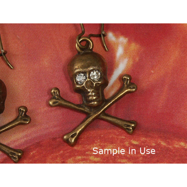 Skull and crossbones, antiqued bronze, 24x21mm