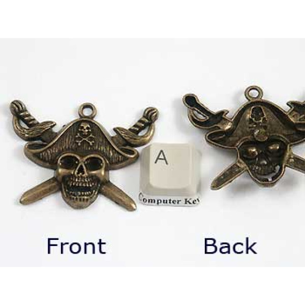Antique Bronze Pirate Captain Skull 32x45mm