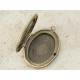 Locket with 18x13mm bezel centre, antiqued bronze