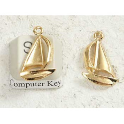 Charm, Yacht, gold plate