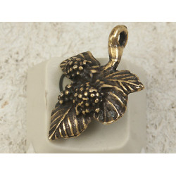 Pewter Charm, Wine theme, Grapes with Leaf, antiqued brass