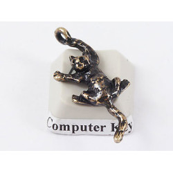 Charm, Cat Hanging On, sml, antiqued brass