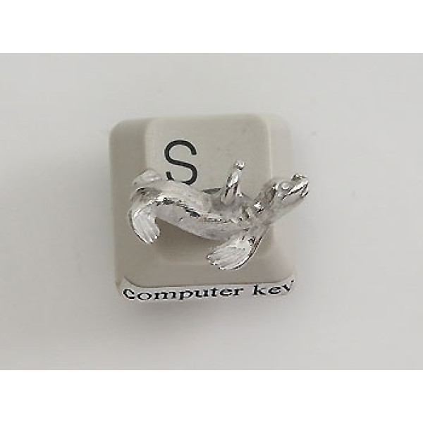 Pewter Charm, Seal